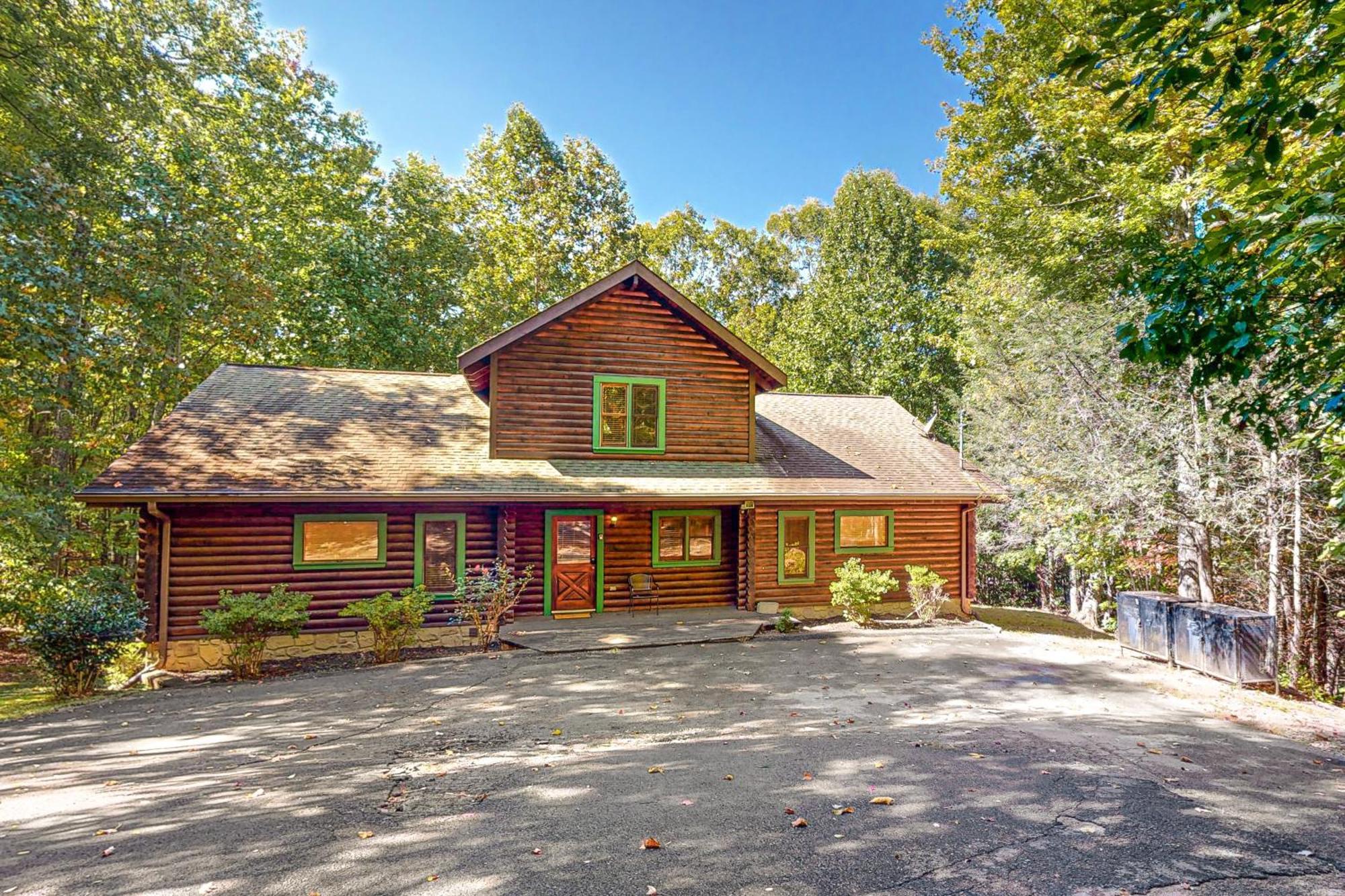 Woodland Hideaway Villa Gatlinburg Exterior photo